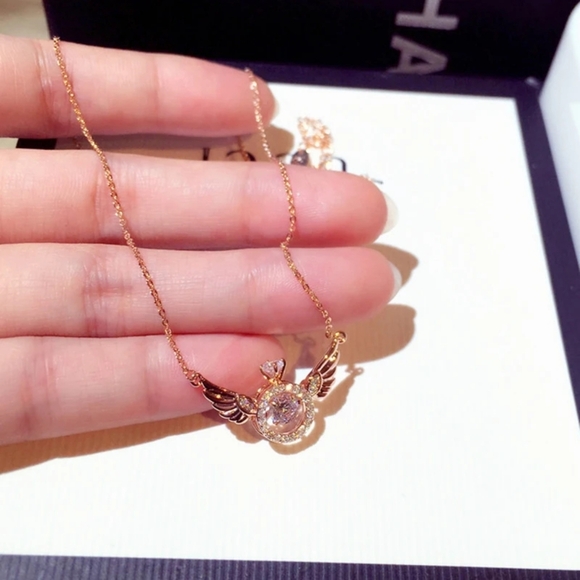 💯 New rose gold diamond ring with wings necklace - Picture 5 of 5